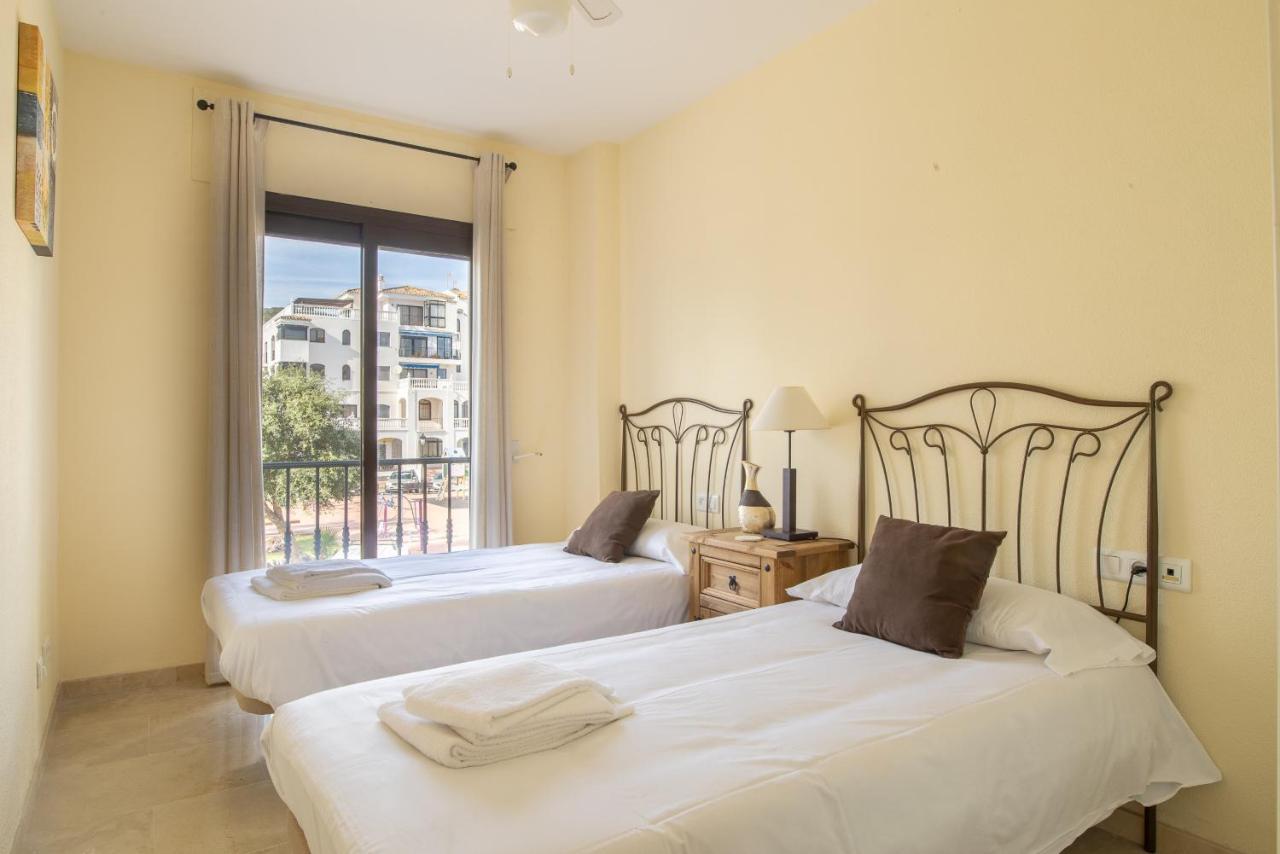 2261-Superb Apt On The Beach, On Duquesa Harbour Manilva Ngoại thất bức ảnh